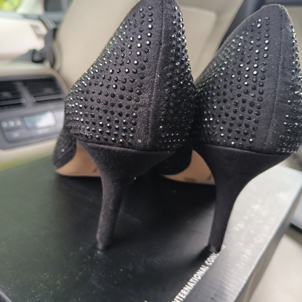 Elegant Black Studded I.N.C International Concept Women's Heels - Picture 7 of 7